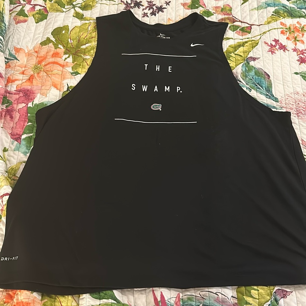 Nike women’s Florida gators muscle tank